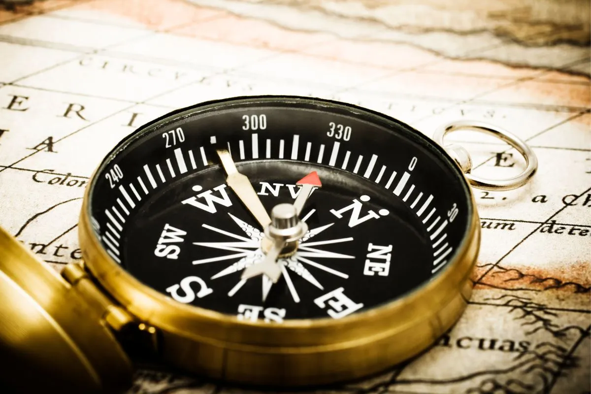 vastu compass