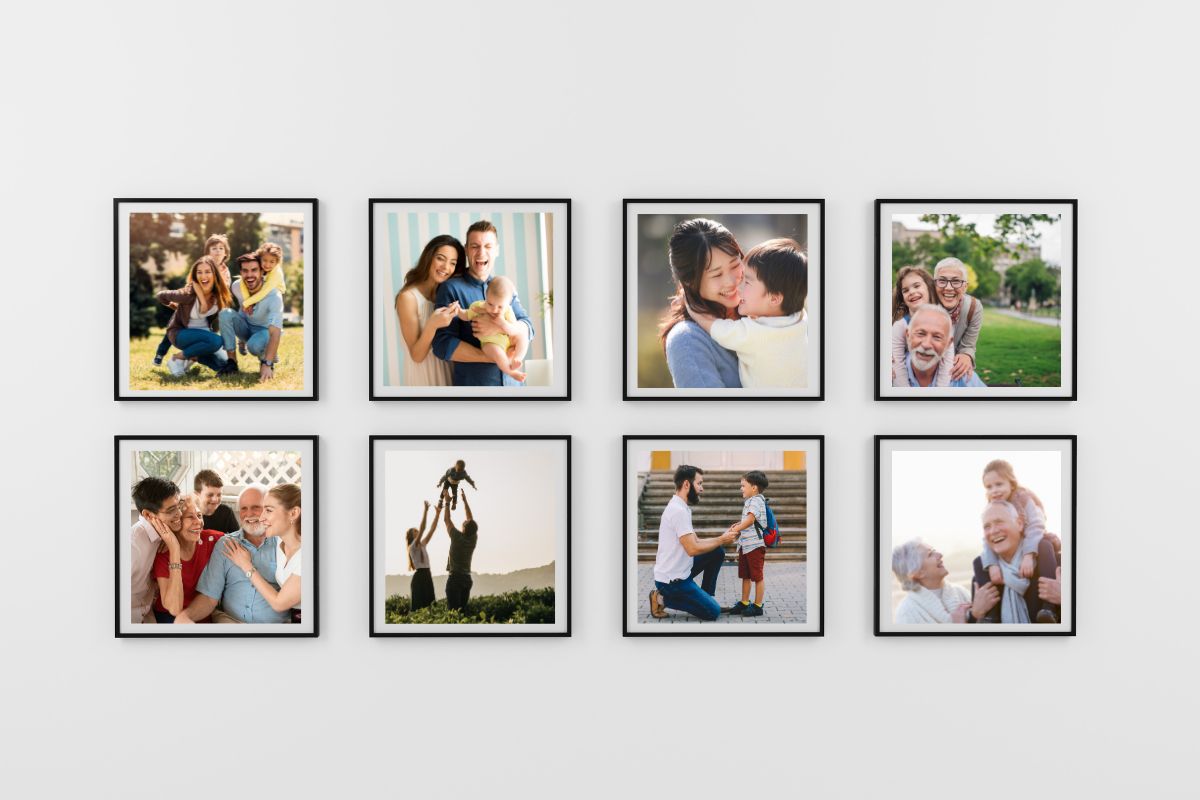 Optimal Walls for Placing Family Photos According to Vastu Shastra